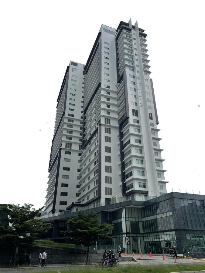The Residences At Bcct Taguig